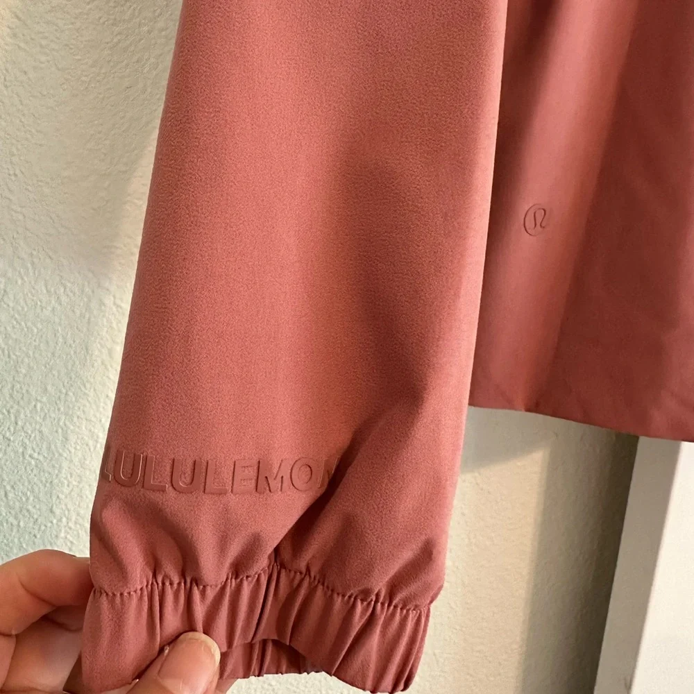 Lululemon Jacket - Picture 3 of 4